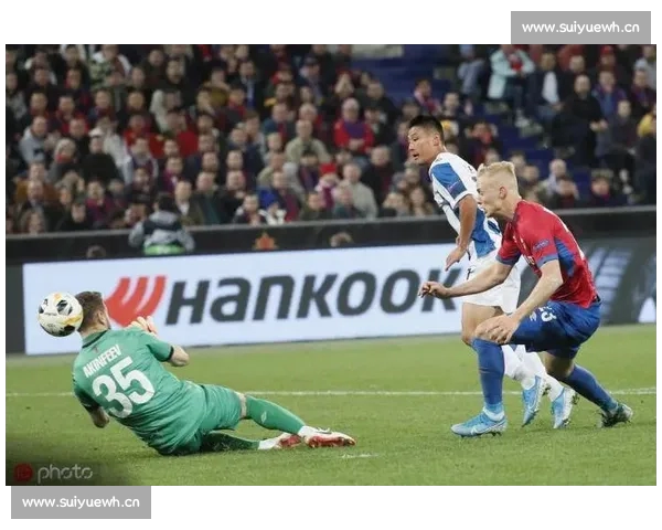 高清足球直播全程回放精彩瞬间尽在掌握球迷必备观看指南 - 副本 (3) - 副本 - 副本 - 副本 - 副本